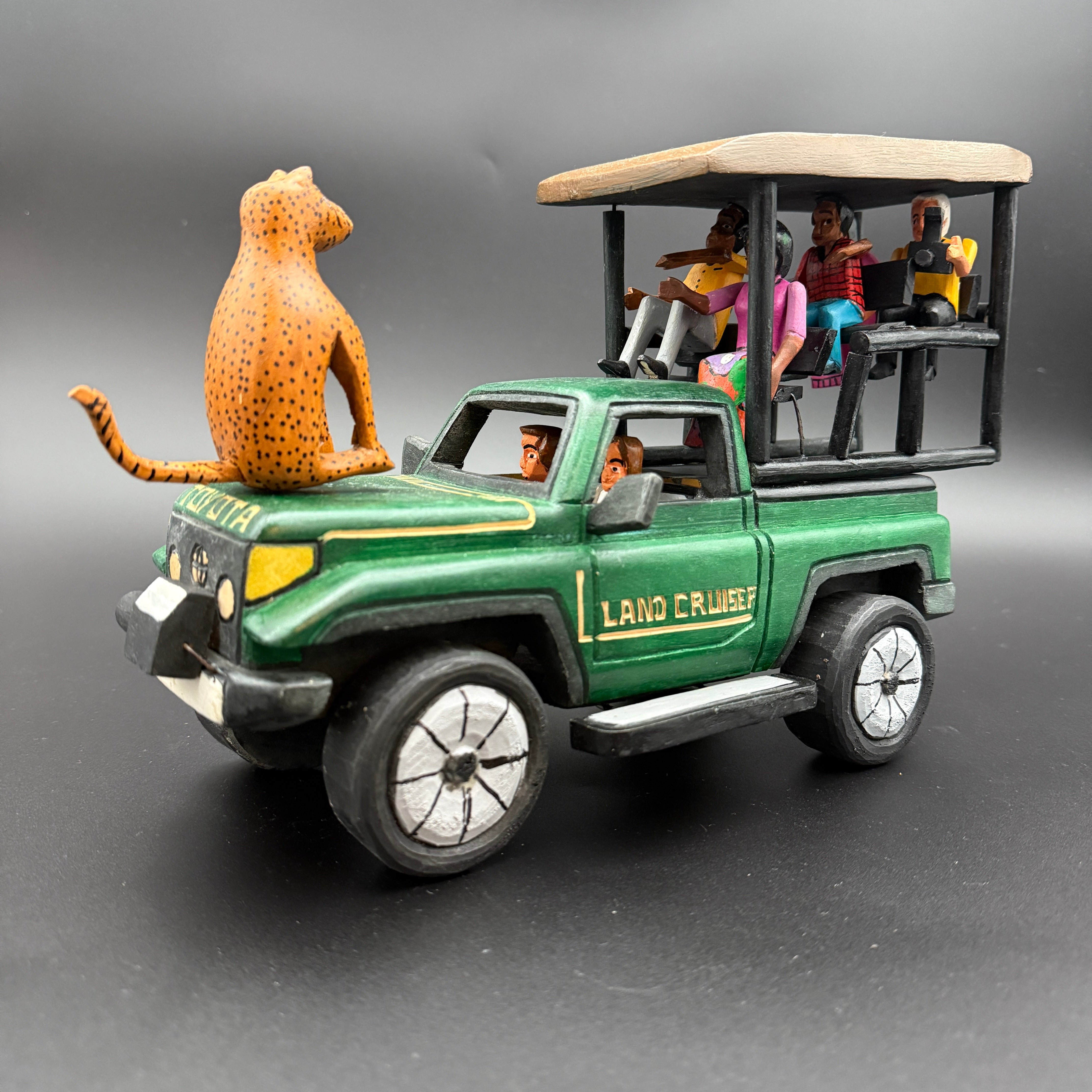 African Safari – Folk Heart Cafe